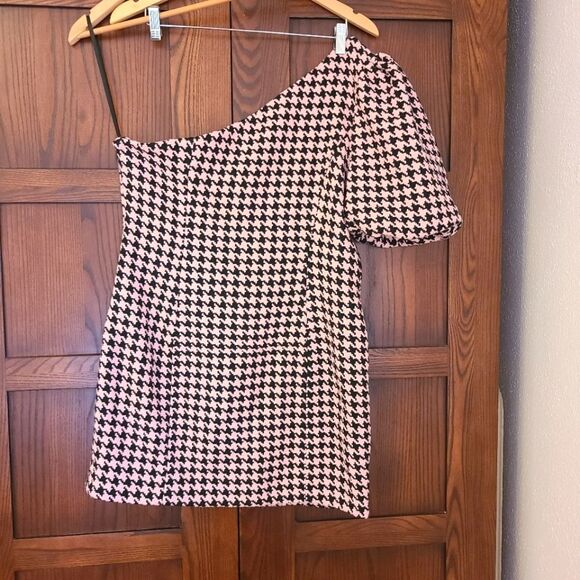 Majorelle Kirsten Mini Dress in Pink Multi Houndtooth One Shoulder XL - Picture 7 of 8